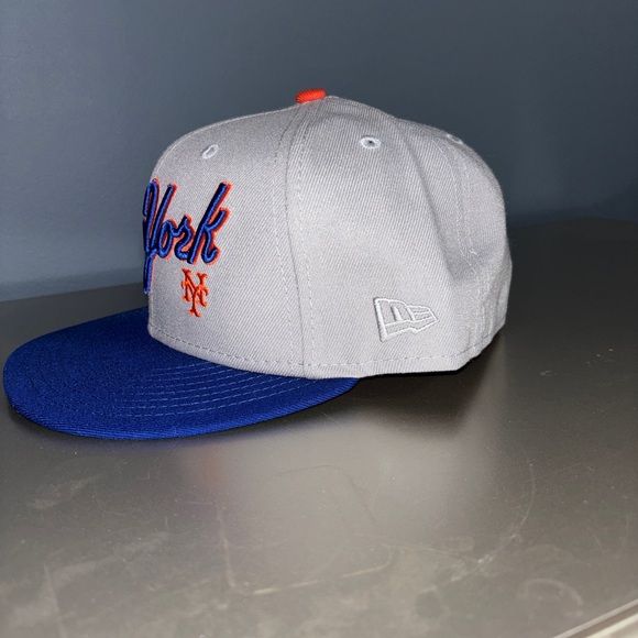 New Era New York Mets Hat 7 1/2 - Picture 3 of 4